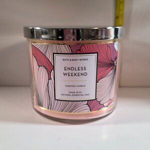 Bath & Body Works Endless Weekend 3-Wick Scented Jar Candle - 14.5 oz NEW